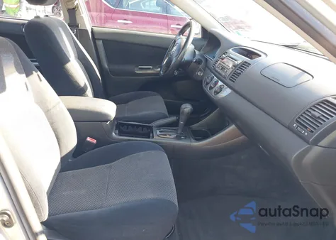 2003 Toyota Camry Se V6 from USA, damaged, VIN JTDBF32KX30116186